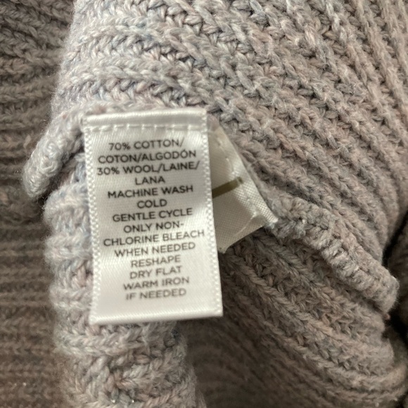 Lou & Grey Skater Cut Long Sleeves Gray Medium Sweater - Picture 5 of 6